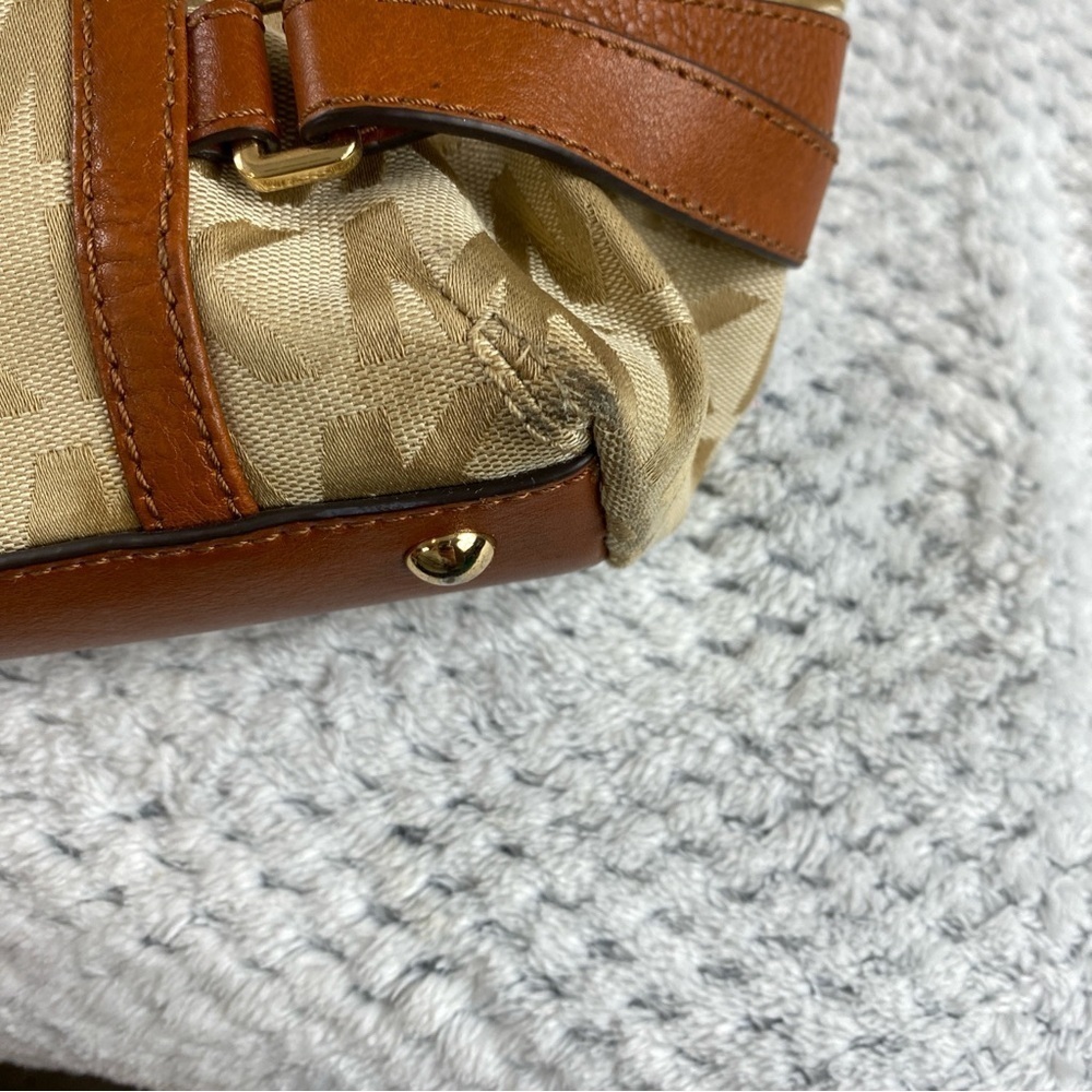 Michael Kors Large Gansevoort Tote‎ in Signature Monogram Beige Jacquard/Leather - Picture 9 of 16
